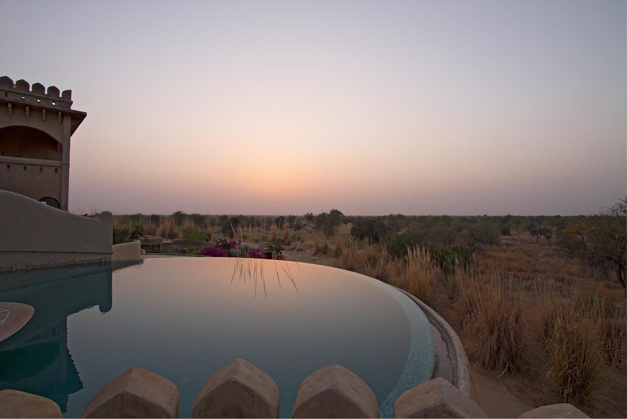 Hotel Mihir Garh Rohat Exterior foto
