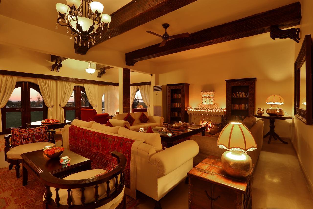 Hotel Mihir Garh Rohat Exterior foto