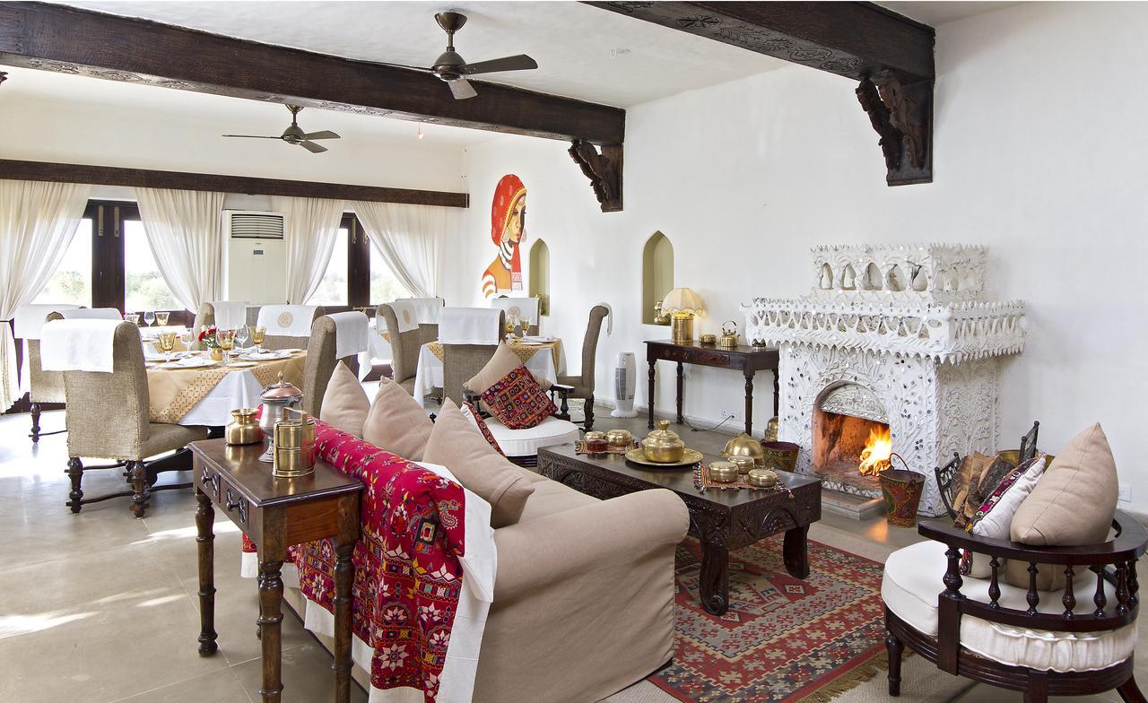 Hotel Mihir Garh Rohat Exterior foto