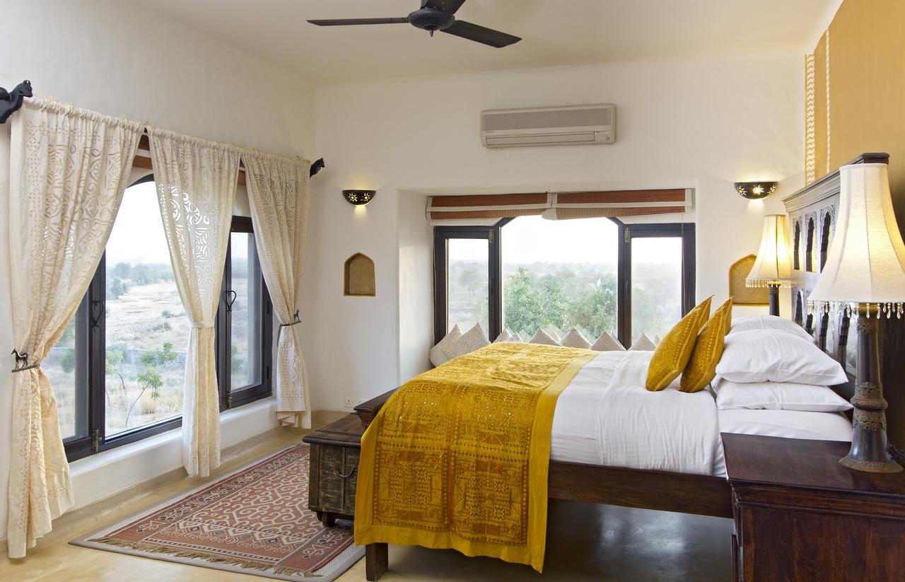 Hotel Mihir Garh Rohat Exterior foto