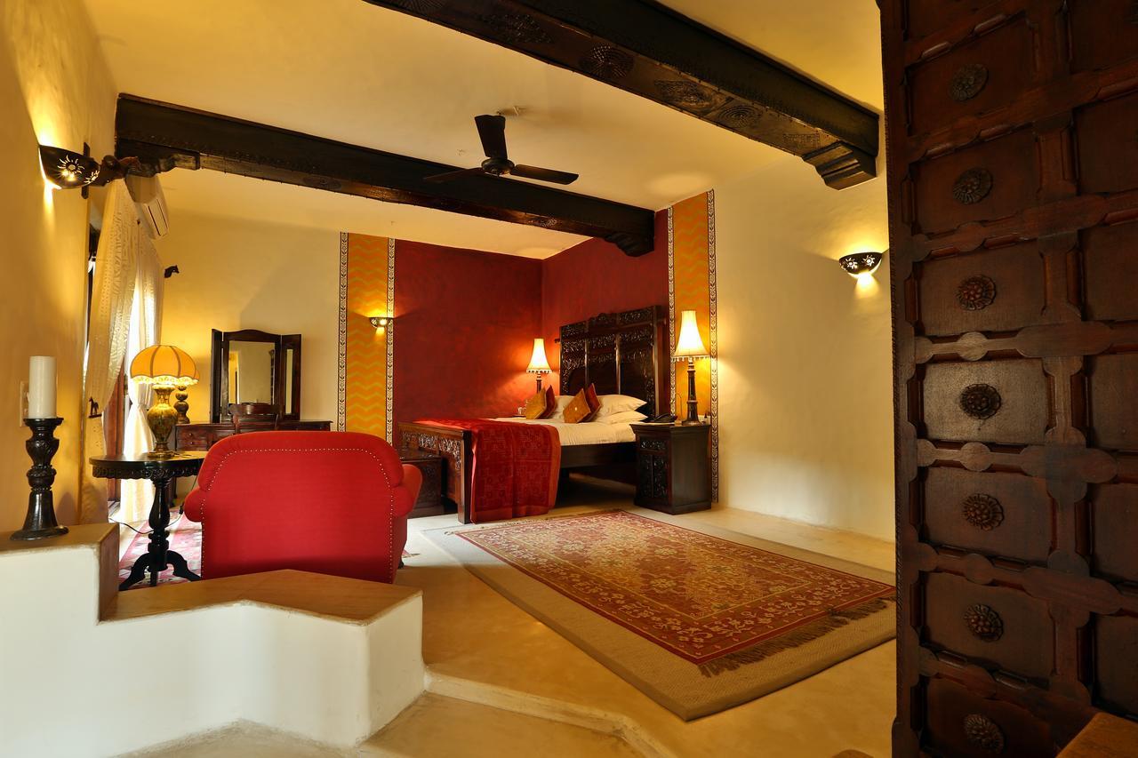 Hotel Mihir Garh Rohat Exterior foto