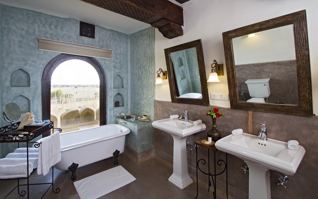 Hotel Mihir Garh Rohat Exterior foto